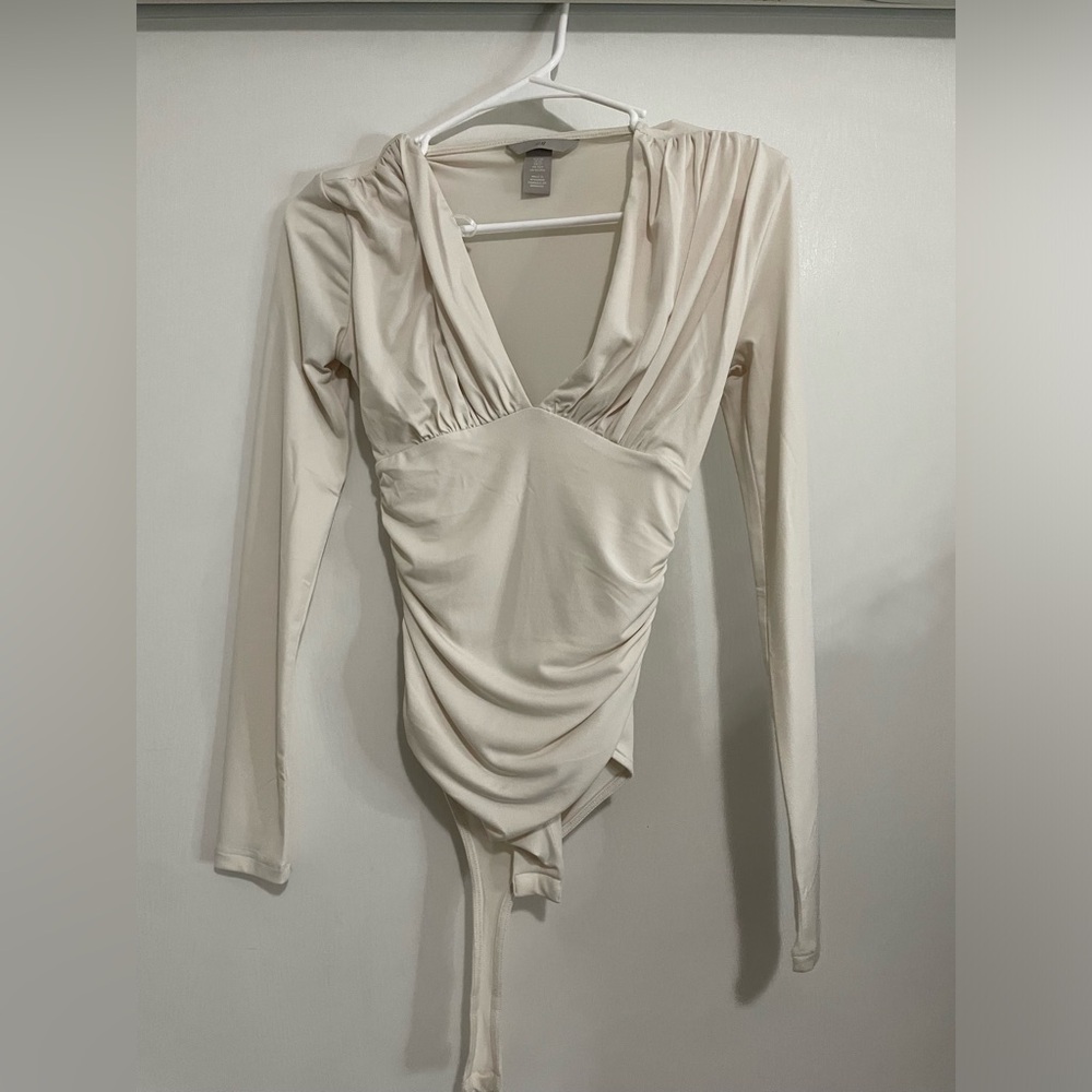 H&M Elegant Cream Long Sleeve V neck Top